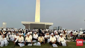 Ribuan Jemaah Penuhi Monas, Gelar Zikir dan Doa Bersama untuk Bangsa