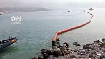 Cegah Imigran Ilegal, Spanyol Pasang Penghalang Apung di Perbatasan Ceuta