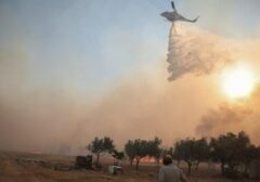 Tragedi di Yunani: Dua Helikopter Pemadam Kebakaran Tabrakan Saat Bertugas