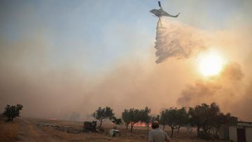 Tragedi di Yunani: Dua Helikopter Pemadam Kebakaran Tabrakan Saat Bertugas