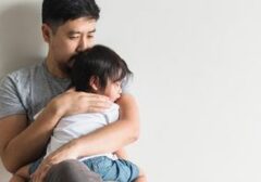 Ajarkan Si Kecil Berani Bilang 'Tidak', Ini 5 Tips Melawan Pengaruh Buruk Teman Sebaya
