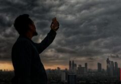 BMKG Beri Peringatan Dini: 13 Wilayah Berpotensi Hujan Lebat Hari Ini