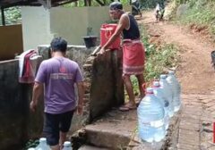 Krisis Air Bersih di Desa Pingku Bogor: Warga Rela Jalan Kaki 4 Kilometer Demi Setetes Air