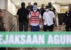 Usut Kasus Emas 109 Ton, Tim 9 Kejagung Geledah Kediaman Nurman Herin di Bandung