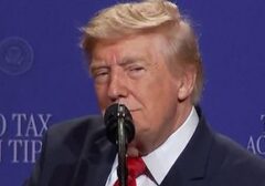Donald Trump Beri Kritik Tajam kepada Kandidat Senat Muslim Abdul El-Sayed