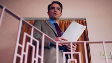 Robert Pattinson Jadi Pemburu Predator Anak dalam Trailer Film Primetime
