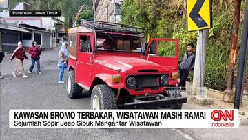 Kebakaran Hutan di Gunung Bromo, Wisatawan Tetap Padati Lokasi Wisata