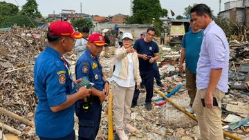 Tindak Tegas, Pemprov DKI Sanksi Pelaku Pembuangan Sampah Ilegal di Kramat Jati