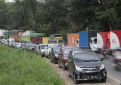 Jalur Lintas Timur Palembang-Jambi Lumpuh, Kemacetan Parah Terjadi Dua Pekan